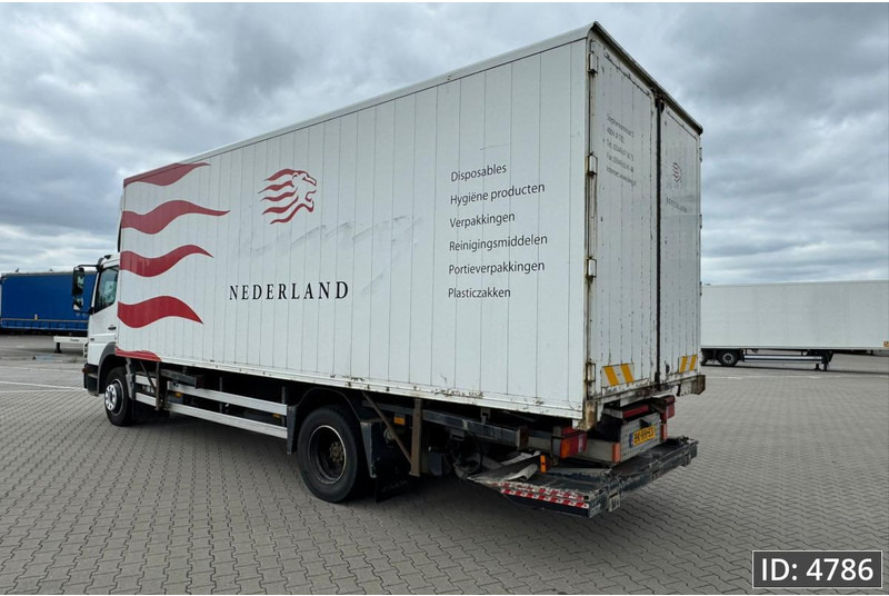 Mercedes-Benz Atego 1318 Day Cab, Euro 5, BDF / EPS automatic / DHOLLANDIA 2000KG - Container transporter/ Swap body truck: picture 2 Mercedes-Benz Atego 1318 Day Cab, Euro 5, BDF / EPS automatic / DHOLLANDIA 2000KG - Container transporter/ Swap body truck: picture 2