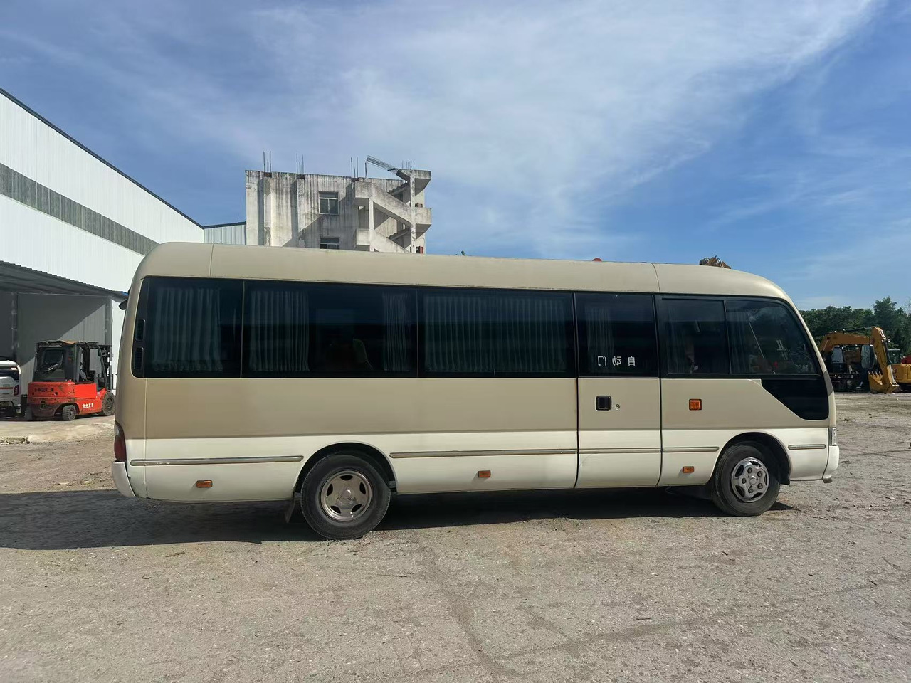 TOYOTA Coaster - Bus: picture 4 TOYOTA Coaster - Bus: picture 4