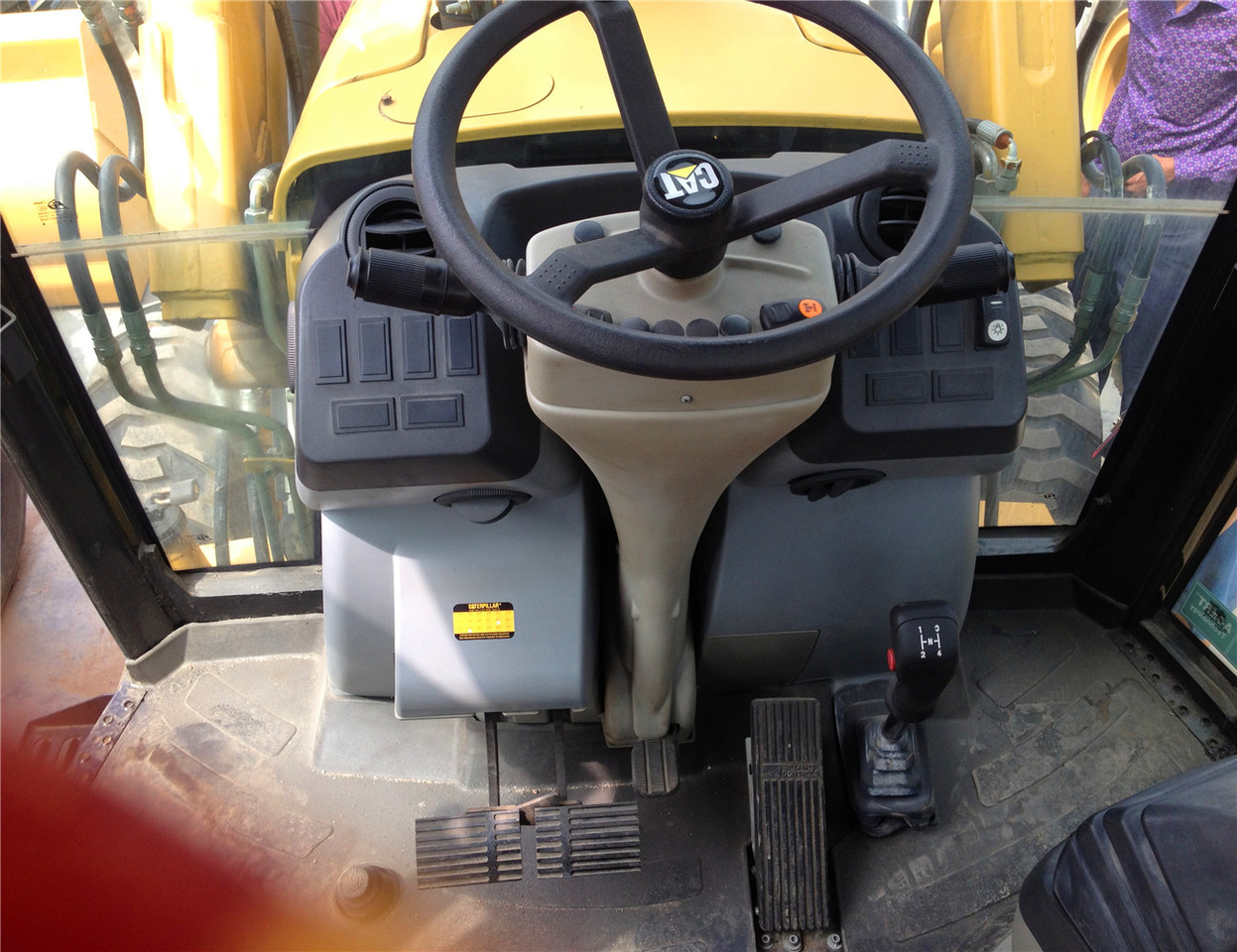 CAT 420F Backhoe Loader - Backhoe loader: picture 3 CAT 420F Backhoe Loader - Backhoe loader: picture 3