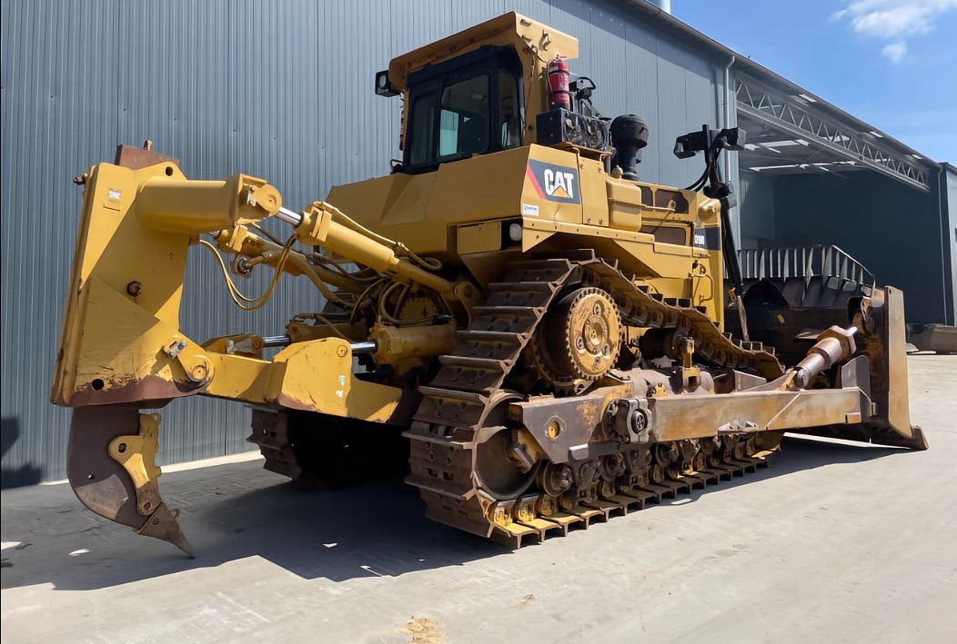 CAT Bulldozer D9R Click for Discount - Bulldozer: picture 1 CAT Bulldozer D9R Click for Discount - Bulldozer: picture 1
