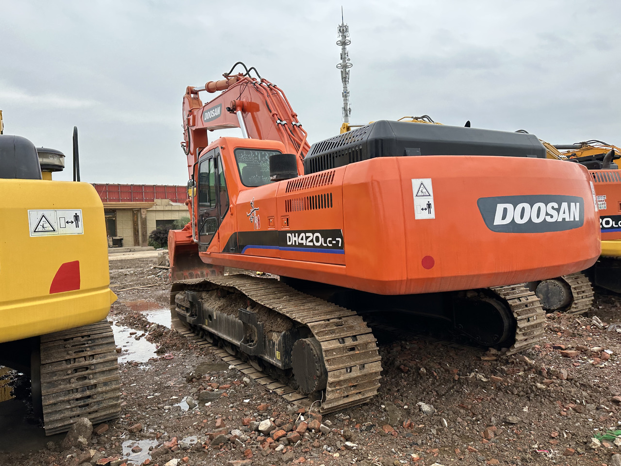 DOOSAN DH420LC-7 Crawler Excavator - Crawler excavator: picture 5 DOOSAN DH420LC-7 Crawler Excavator - Crawler excavator: picture 5