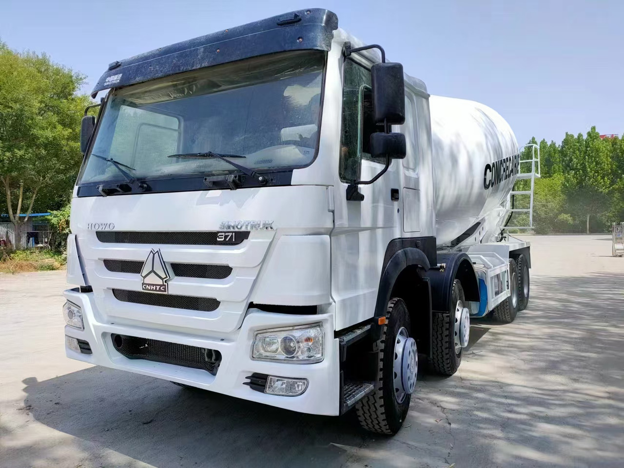 HOWO 371HP  Concrete Mixer Truck Click for Discount - Concrete mixer truck: picture 3 HOWO 371HP  Concrete Mixer Truck Click for Discount - Concrete mixer truck: picture 3