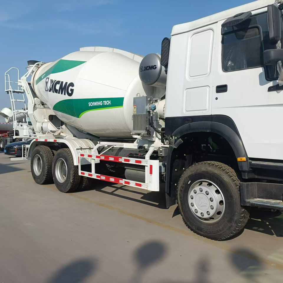 HOWO 6*4 Cement Mixer Truck - Concrete mixer truck: picture 3 HOWO 6*4 Cement Mixer Truck - Concrete mixer truck: picture 3