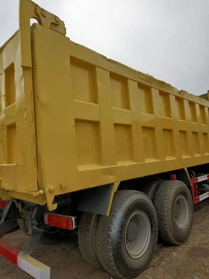 HOWO Dump Truck 371 6/4 Click Here for Discount - Tipper: picture 3 HOWO Dump Truck 371 6/4 Click Here for Discount - Tipper: picture 3