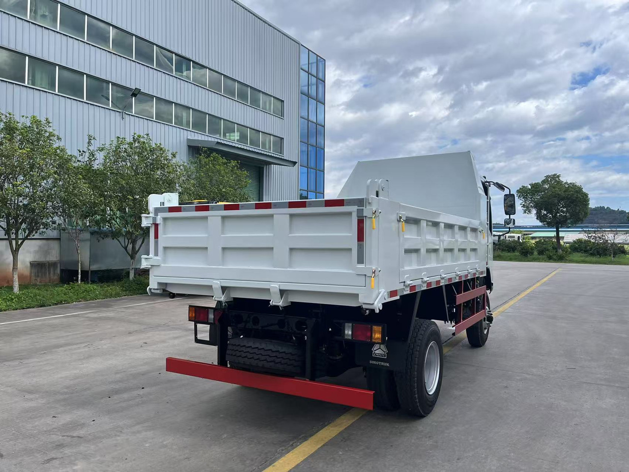 HOWO HOMAN 4x2 - Tipper: picture 2 HOWO HOMAN 4x2 - Tipper: picture 2
