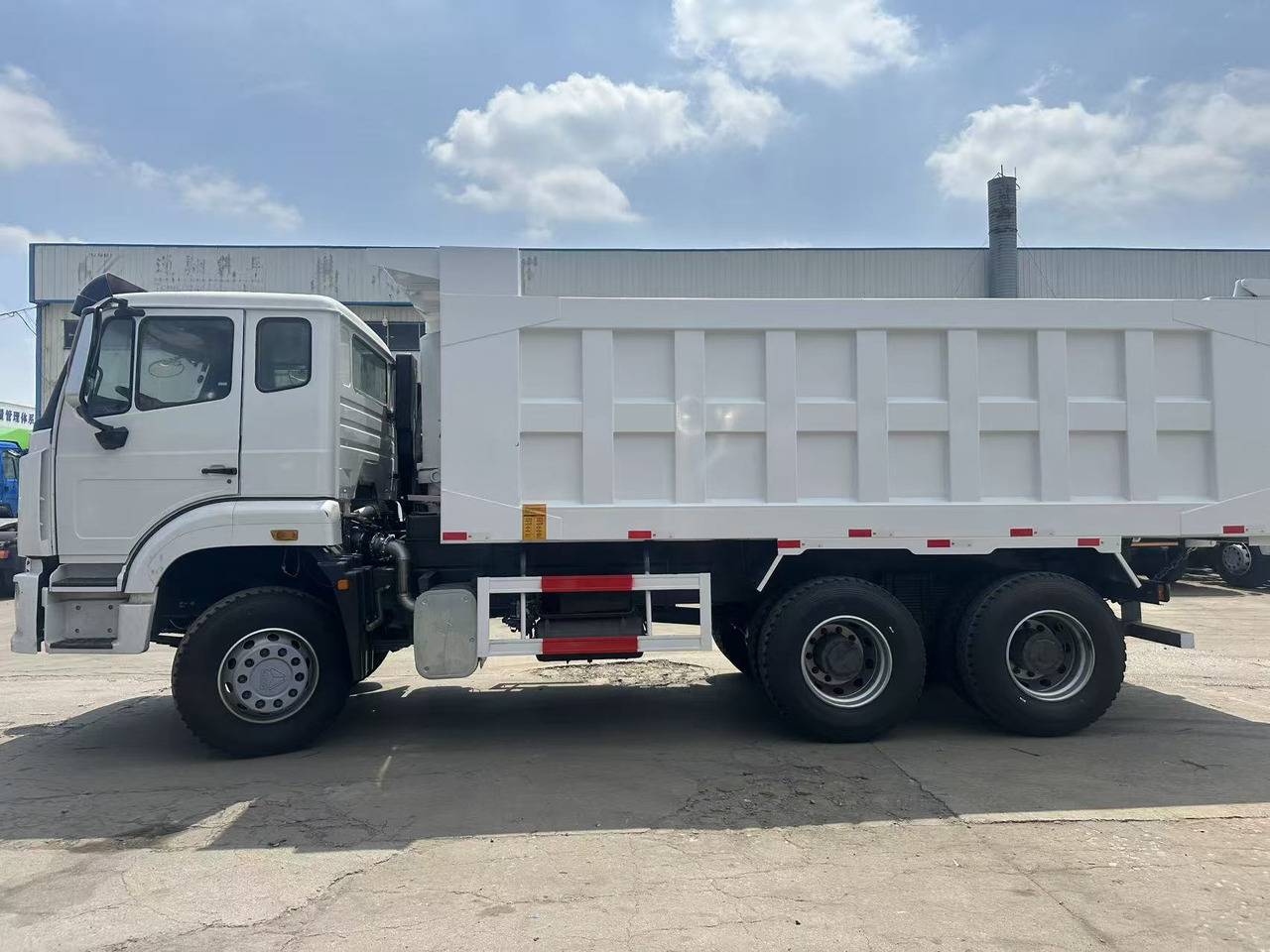 HOWO Howo Dump truck 6✖4 Good condition - Tipper: picture 3 HOWO Howo Dump truck 6✖4 Good condition - Tipper: picture 3