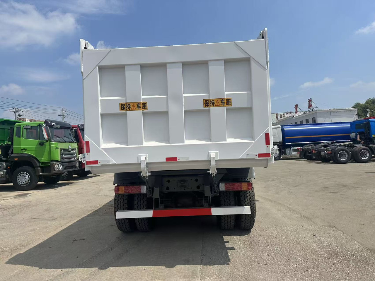 HOWO Howo Dump truck 6✖4 Good condition - Tipper: picture 4 HOWO Howo Dump truck 6✖4 Good condition - Tipper: picture 4