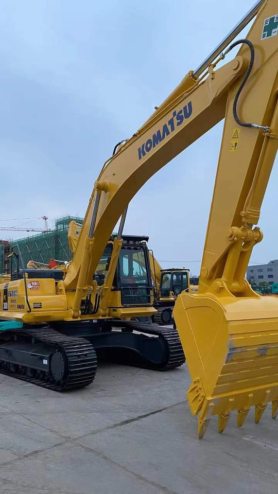 KOMATSU PC300-8 Excavator | Ultra Low Hours 4,200 | One Owner | Full Service History - Crawler excavator: picture 3 KOMATSU PC300-8 Excavator | Ultra Low Hours 4,200 | One Owner | Full Service History - Crawler excavator: picture 3