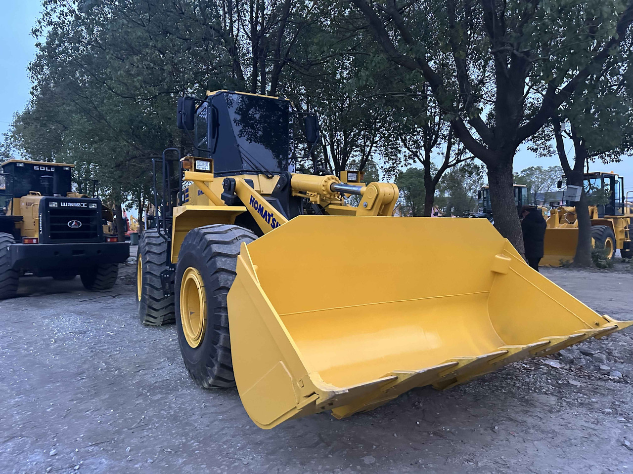 Wheel loader KOMATSU Wheel Loader 380-3 Click Here for Discount: picture 9 Wheel loader KOMATSU Wheel Loader 380-3 Click Here for Discount: picture 9