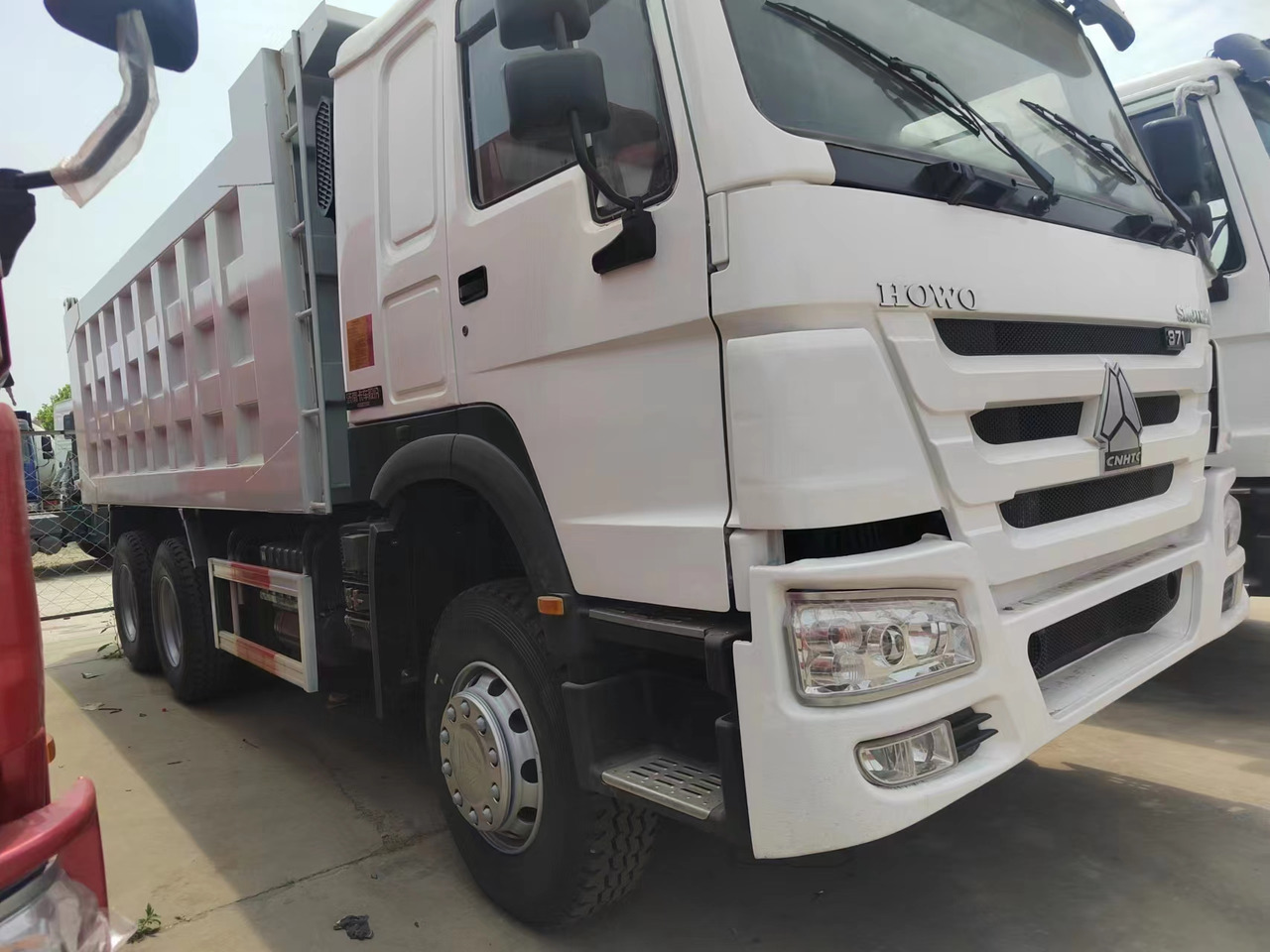 Sino HOWO 6x4 Dump Truck Click for Discount - Tipper: picture 5 Sino HOWO 6x4 Dump Truck Click for Discount - Tipper: picture 5