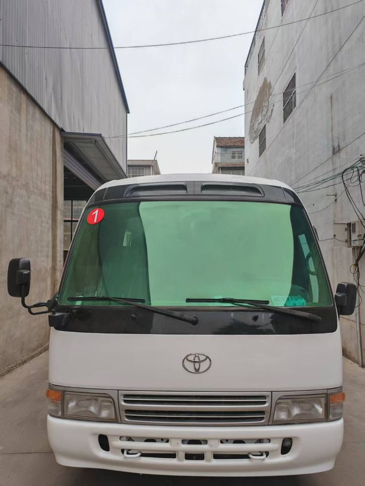 TOYOTA Hiace Bus 13 Seats - Coach: picture 3 TOYOTA Hiace Bus 13 Seats - Coach: picture 3