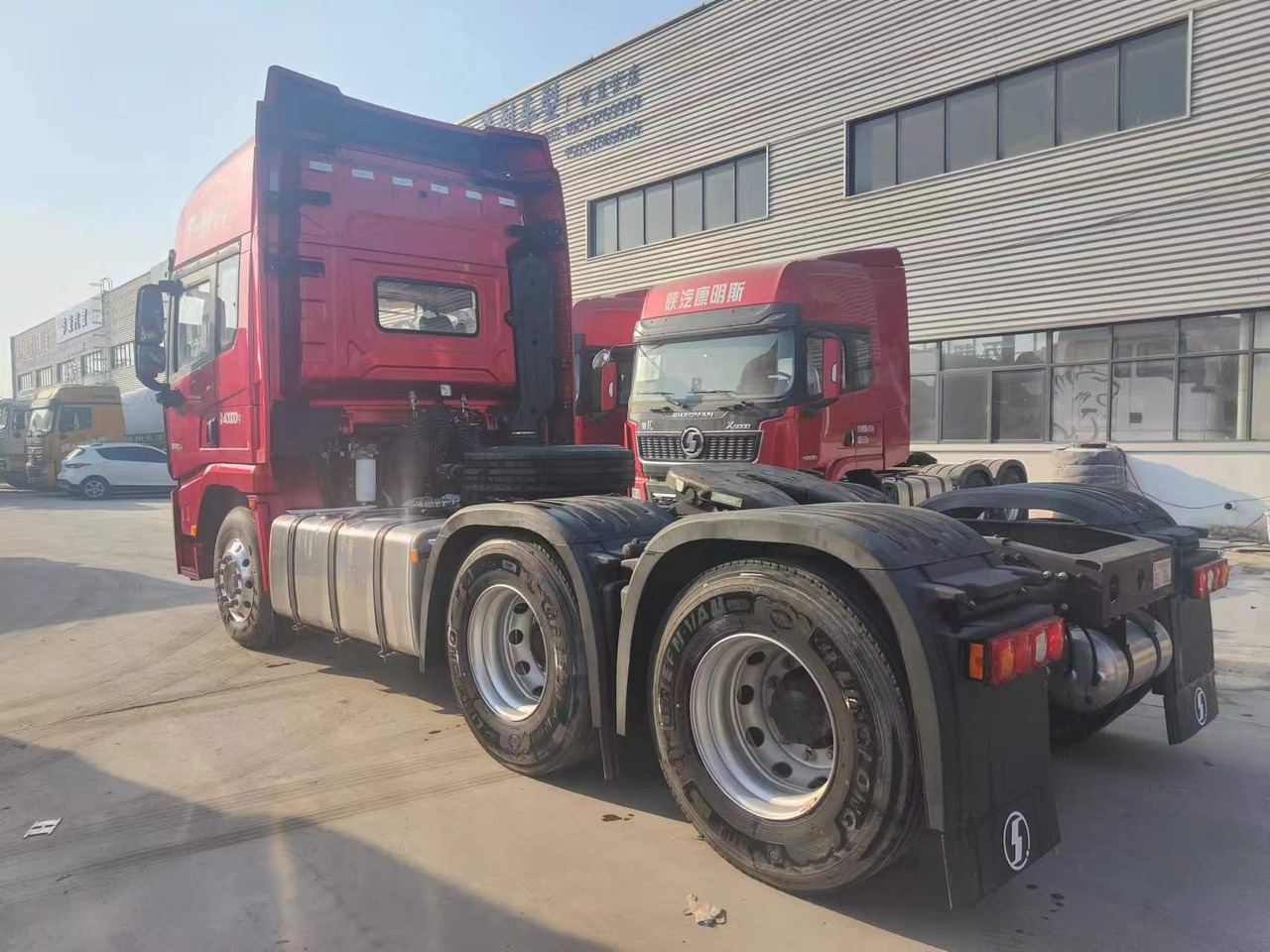 SINOTRUK Delong X5000 4X2 Automatic Tractor Unit - Tractor unit: picture 4 SINOTRUK Delong X5000 4X2 Automatic Tractor Unit - Tractor unit: picture 4