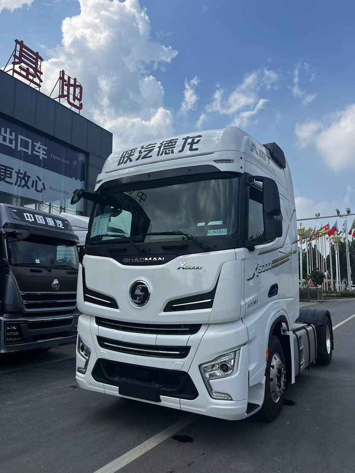 SINOTRUK Delong X6000 Tractor Unit 4X2 Automatic Transmission - Tractor unit: picture 3 SINOTRUK Delong X6000 Tractor Unit 4X2 Automatic Transmission - Tractor unit: picture 3