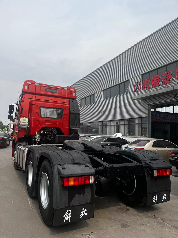 SINOTRUK Tractor Unit J6P 6X4 Manual Transmission New - Tractor unit: picture 4 SINOTRUK Tractor Unit J6P 6X4 Manual Transmission New - Tractor unit: picture 4