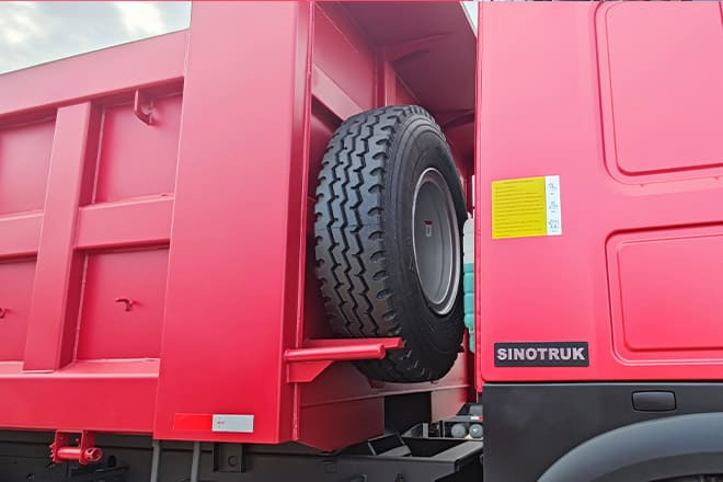 Sinotruk Howo 6x4 Dump Truck Price for Sale in Congo - Tipper: picture 5 Sinotruk Howo 6x4 Dump Truck Price for Sale in Congo - Tipper: picture 5