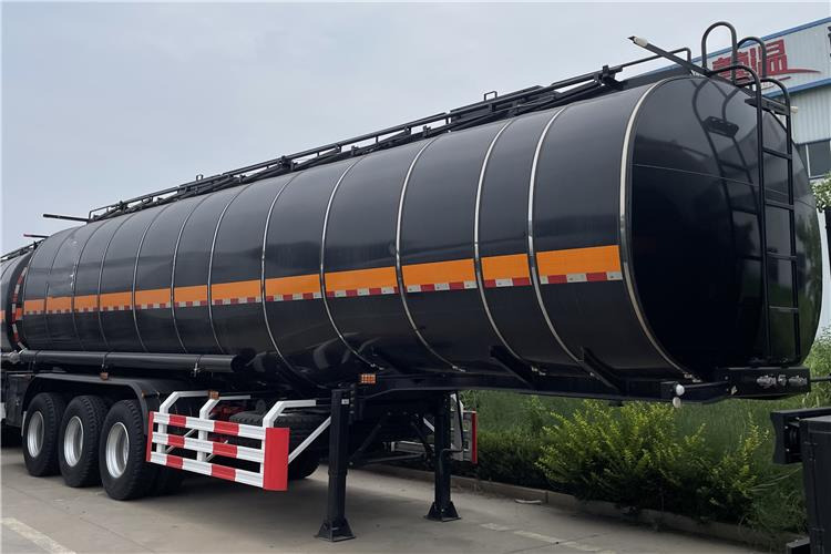 TITAN 3 Axle 38000 Litres Oil Tanker Trailer Price for Sale In Ghana - Tank semi-trailer: picture 1 TITAN 3 Axle 38000 Litres Oil Tanker Trailer Price for Sale In Ghana - Tank semi-trailer: picture 1