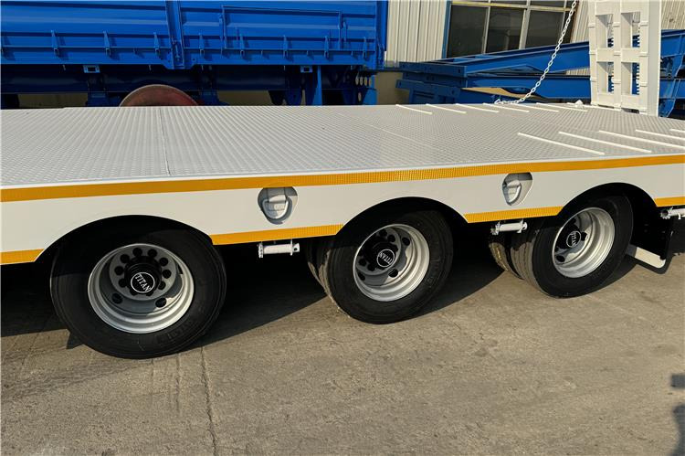 TITAN 3 Axle 80 Ton Lowbed Semi Trailer for Sale In Philippines - Low loader semi-trailer: picture 5 TITAN 3 Axle 80 Ton Lowbed Semi Trailer for Sale In Philippines - Low loader semi-trailer: picture 5