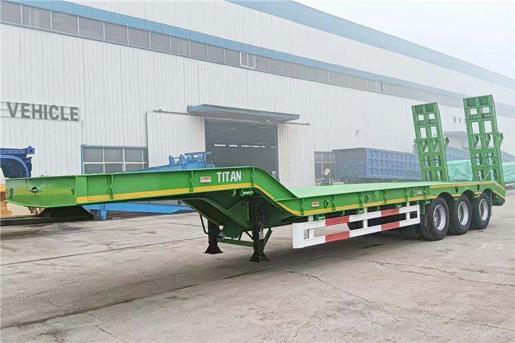 TITAN 80 Ton Equal Width Low Bed Truck Trailer for Sale In Ghana - Low loader semi-trailer: picture 1 TITAN 80 Ton Equal Width Low Bed Truck Trailer for Sale In Ghana - Low loader semi-trailer: picture 1