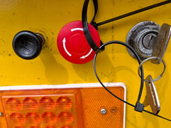 TITAN Rgn Lowboy Trailer for Sale in Zambia - Low loader semi-trailer: picture 5 TITAN Rgn Lowboy Trailer for Sale in Zambia - Low loader semi-trailer: picture 5