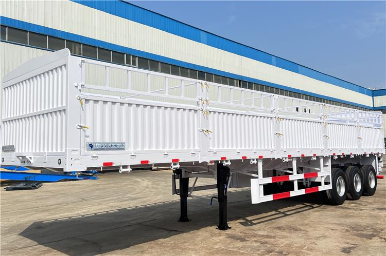 TITAN Tri Axle 60 Ton Fence Cargo Semi Trailer for Sale In Guinea - Livestock semi-trailer: picture 1 TITAN Tri Axle 60 Ton Fence Cargo Semi Trailer for Sale In Guinea - Livestock semi-trailer: picture 1