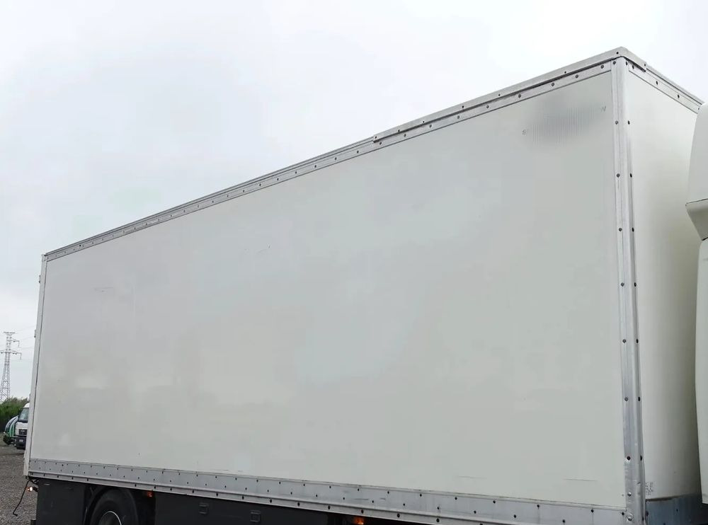 DAF LF 18.320 Kontener 20 palet - Box truck: picture 4 DAF LF 18.320 Kontener 20 palet - Box truck: picture 4