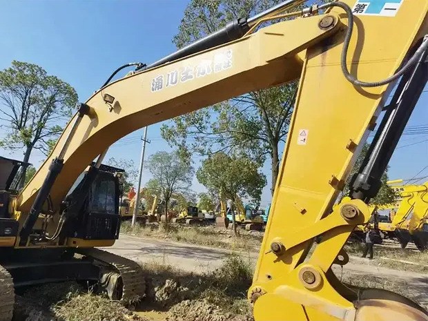 2022 Caterpillar 330D - Crawler excavator: picture 4 2022 Caterpillar 330D - Crawler excavator: picture 4