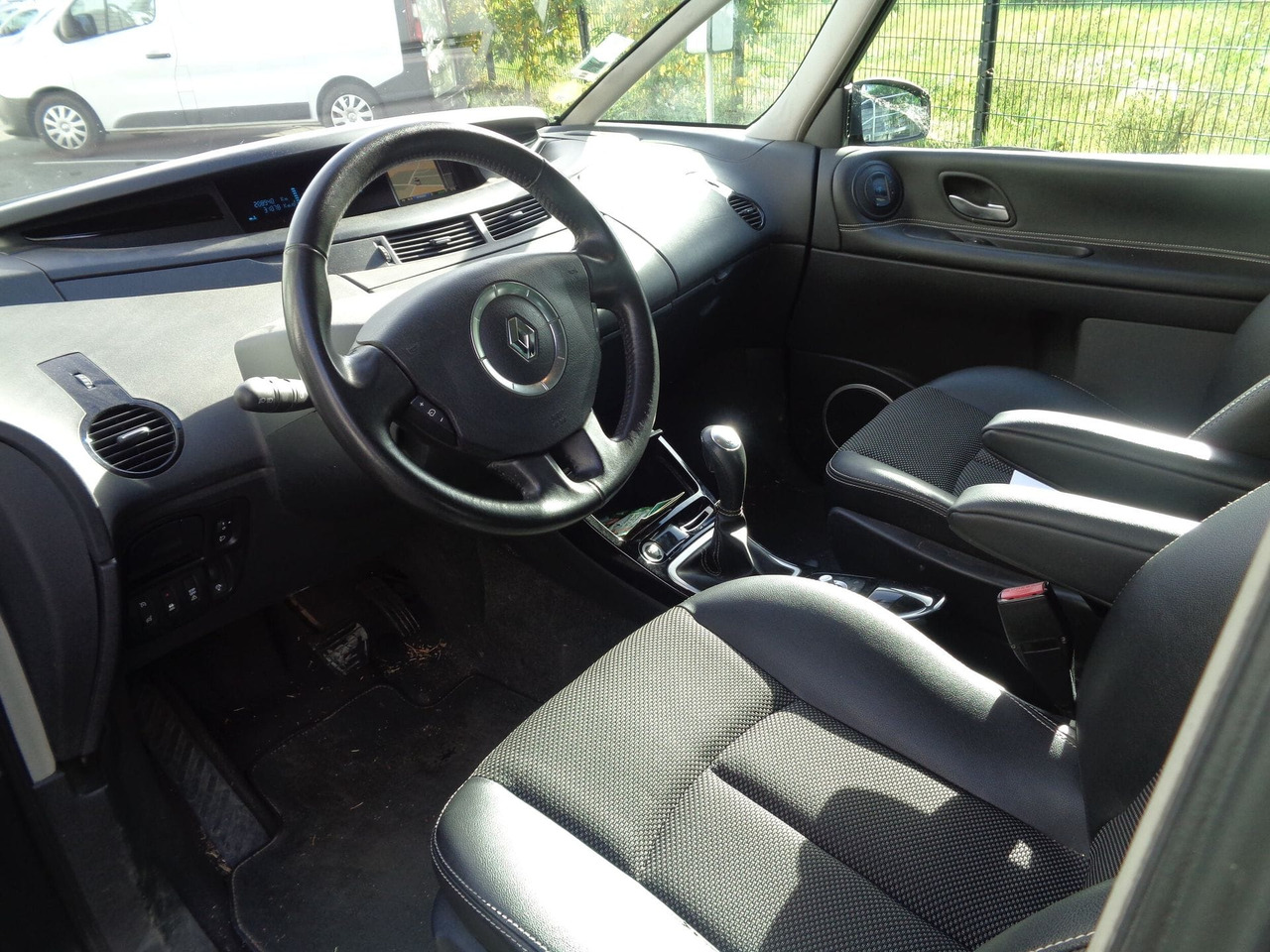 RENAULT ESPACE - Car: picture 4 RENAULT ESPACE - Car: picture 4