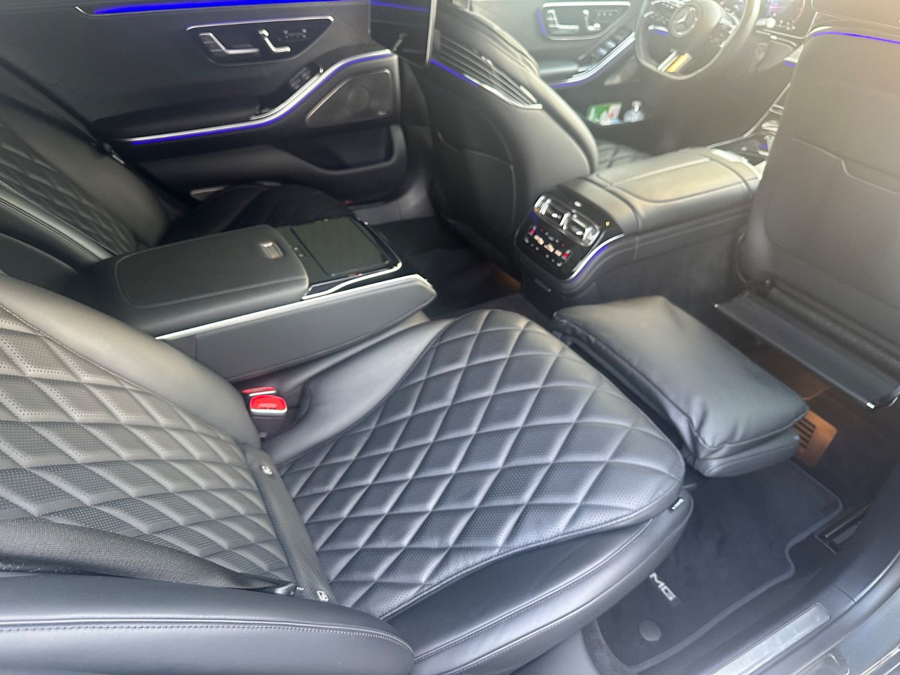 Leasing of  Mercedes-Benz S 400 d 4MATIC L Burmester 4D Chauffeur Packet Mercedes-Benz S 400 d 4MATIC L Burmester 4D Chauffeur Packet: picture 14