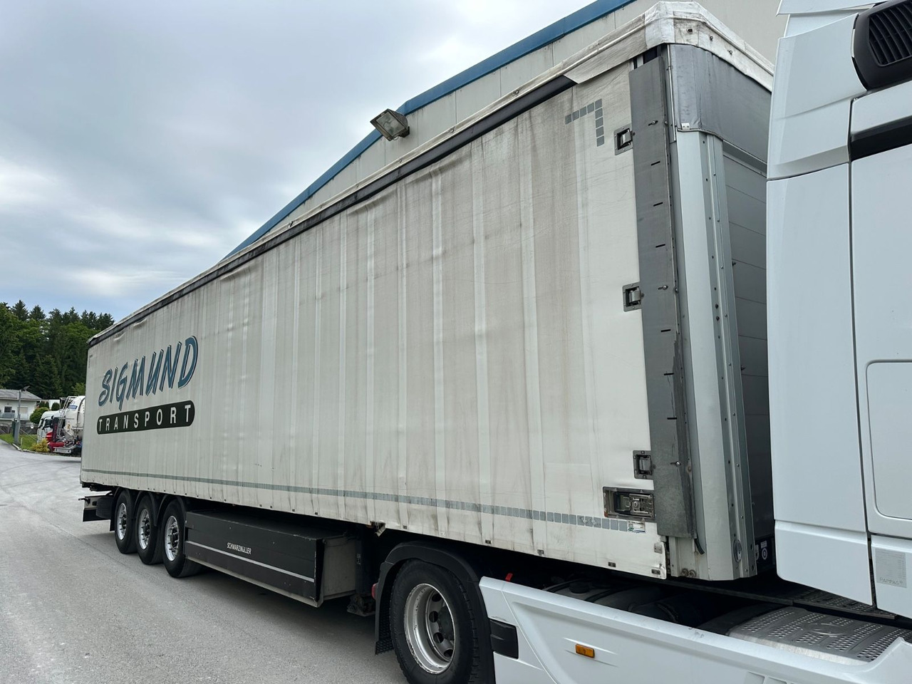 Schwarzmüller S1 J Getränkeplane LIFT BBW - Curtainsider semi-trailer: picture 2 Schwarzmüller S1 J Getränkeplane LIFT BBW - Curtainsider semi-trailer: picture 2