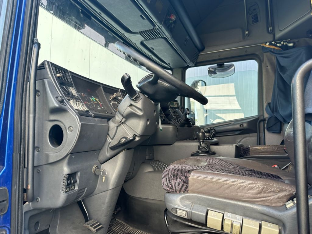 Scania 164 580 Topline Retarder Scania 164 580 Topline Retarder - Tractor unit: picture 5 Scania 164 580 Topline Retarder Scania 164 580 Topline Retarder - Tractor unit: picture 5