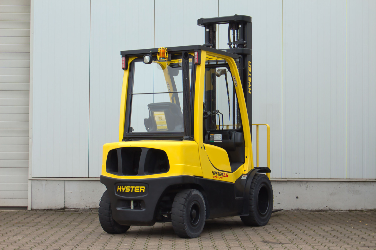 HYSTER Hyster H2.5FT - nur 1370h - Bj. 2013 - mit Beleuchtung - Diesel forklift: picture 2 HYSTER Hyster H2.5FT - nur 1370h - Bj. 2013 - mit Beleuchtung - Diesel forklift: picture 2