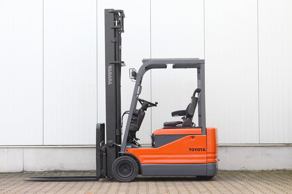 TOYOTA 5FBE15 - 1400kg - 4,5m UVV NEU - Electric forklift: picture 4 TOYOTA 5FBE15 - 1400kg - 4,5m UVV NEU - Electric forklift: picture 4