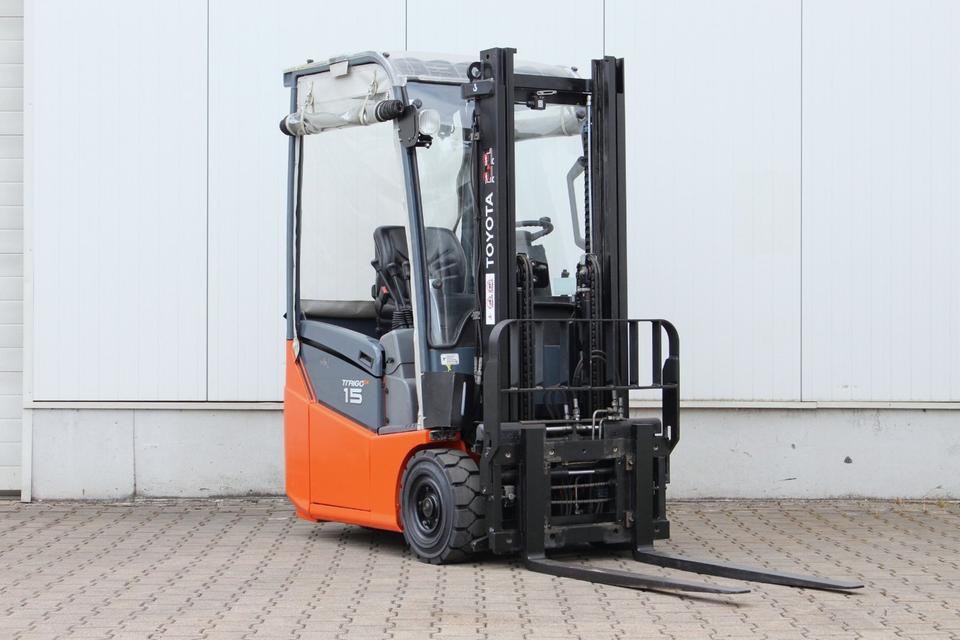 TOYOTA 7FBEST15 Zinkenverstellung - Electric forklift: picture 2 TOYOTA 7FBEST15 Zinkenverstellung - Electric forklift: picture 2