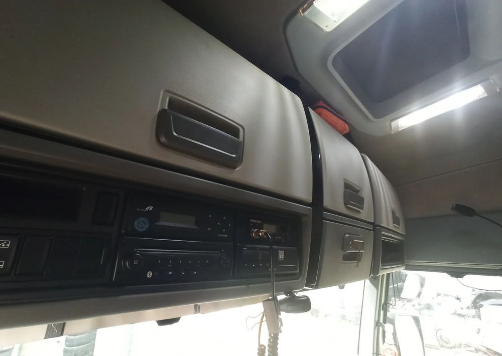 Renault T - Tractor unit: picture 5 Renault T - Tractor unit: picture 5