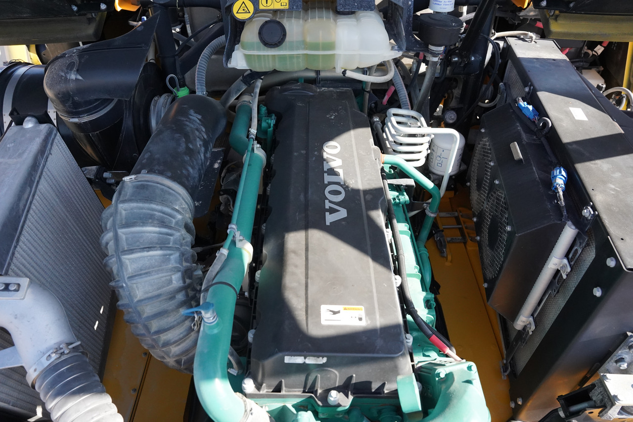 Articulated dumper Volvo A40G: picture 16