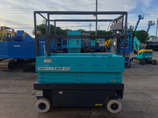 AIRMAN ENTL061 - Scissor lift: picture 5 AIRMAN ENTL061 - Scissor lift: picture 5