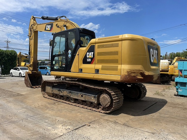 CAT 320-07A - Crawler excavator: picture 3 CAT 320-07A - Crawler excavator: picture 3