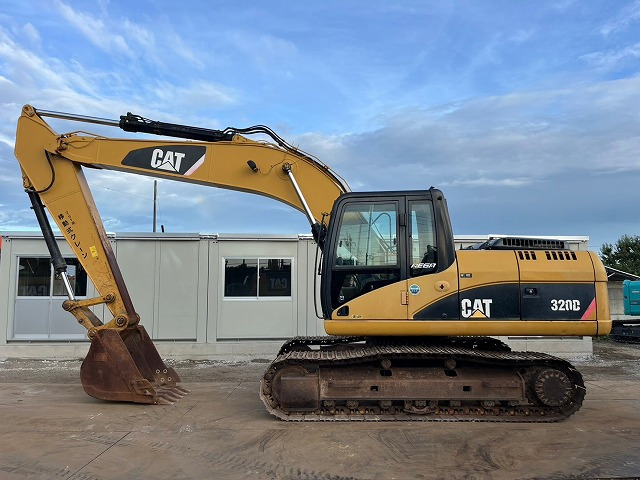 CAT 320D - Crawler excavator: picture 2 CAT 320D - Crawler excavator: picture 2