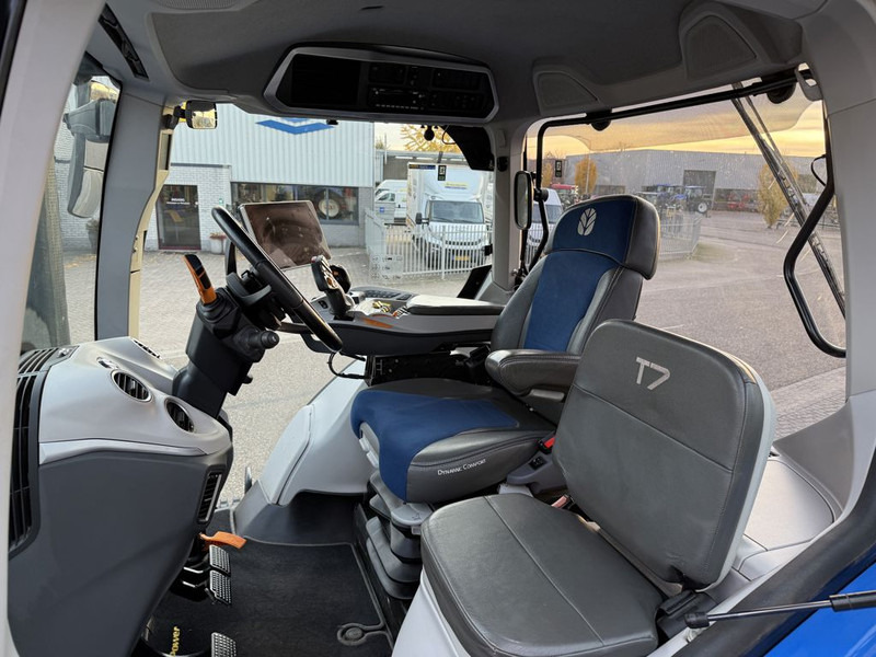 New Holland T7.275HD AC Stage V - Farm tractor: picture 5 New Holland T7.275HD AC Stage V - Farm tractor: picture 5