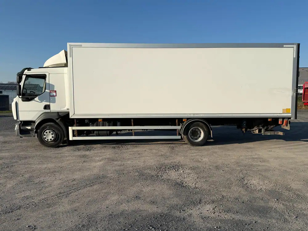 Renault D14 250 *D14 250 cv* - Box truck: picture 5 Renault D14 250 *D14 250 cv* - Box truck: picture 5