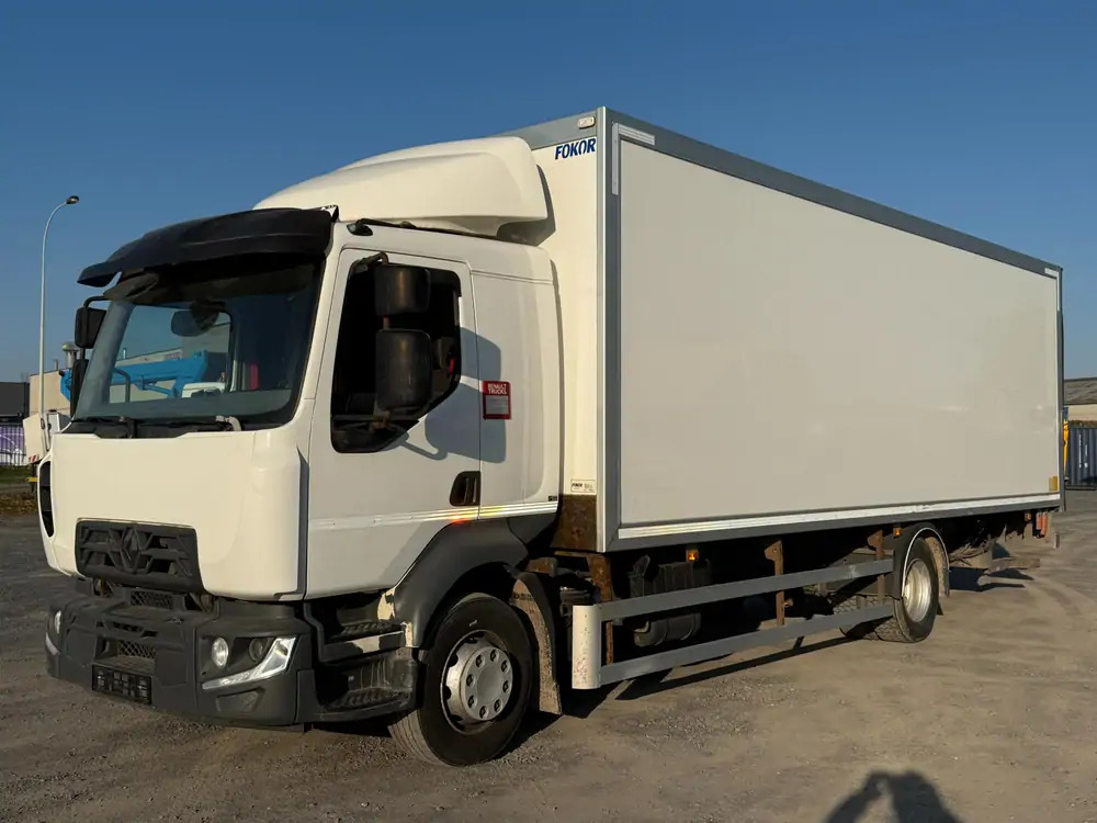Renault D14 250 *D14 250 cv* - Box truck: picture 1 Renault D14 250 *D14 250 cv* - Box truck: picture 1