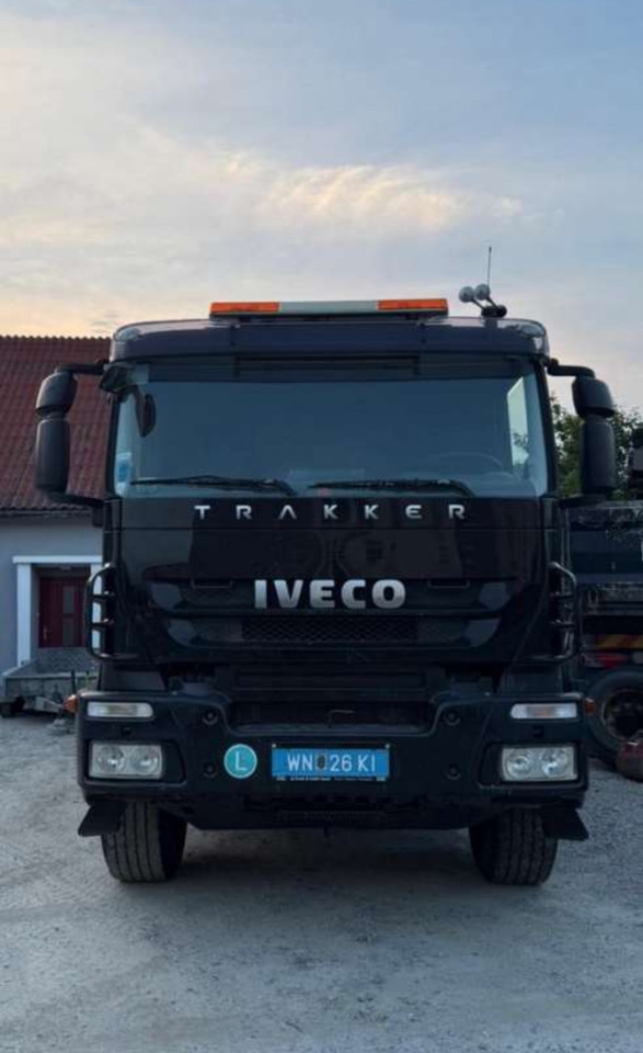 IVECO Trakker/ KPEC1/2A4 - Crane truck: picture 2 IVECO Trakker/ KPEC1/2A4 - Crane truck: picture 2