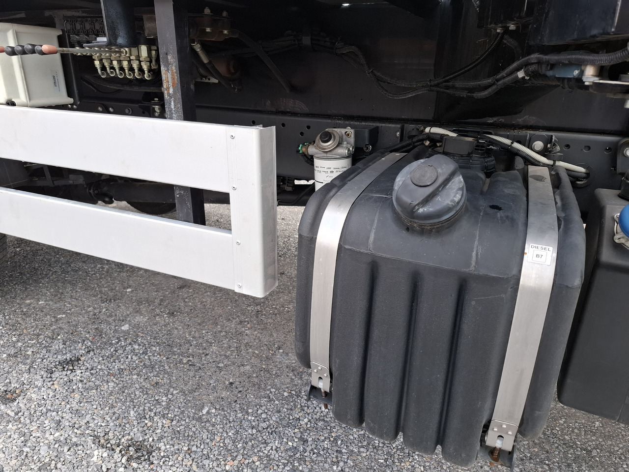 New Truck mounted aerial platform IVECO Eurocargo ML120EL18  Comet 31-17 HQ: picture 36