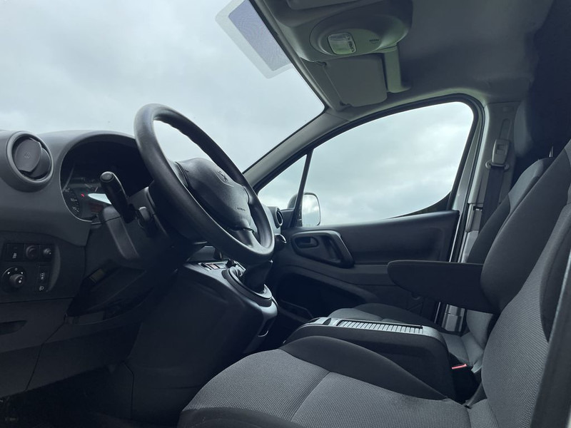 Small van Peugeot Partner 1.6 BlueHDi E6 BPM Vrij! Lease €167 p/m, Airco, Cruise controle, onderhoudshistorie aanwezig: picture 8 Small van Peugeot Partner 1.6 BlueHDi E6 BPM Vrij! Lease €167 p/m, Airco, Cruise controle, onderhoudshistorie aanwezig: picture 8