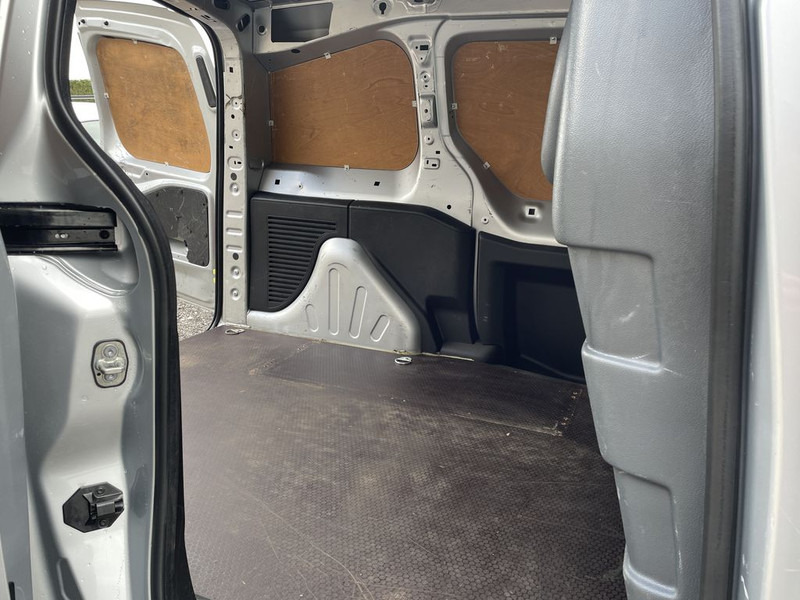 Small van Peugeot Partner 1.6 BlueHDi E6 BPM Vrij! Lease €167 p/m, Airco, Cruise controle, onderhoudshistorie aanwezig: picture 15 Small van Peugeot Partner 1.6 BlueHDi E6 BPM Vrij! Lease €167 p/m, Airco, Cruise controle, onderhoudshistorie aanwezig: picture 15
