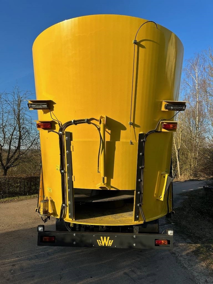 Forage mixer wagon BvL Futtermischwagen: picture 13