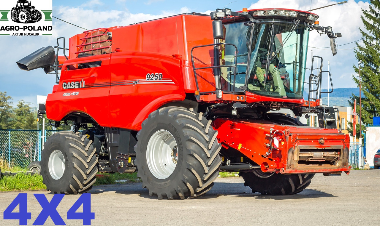 CASE IH IH 9250 AFS - 2019 ROK - 4X4 - 10,7 M. - GPS - AUTOPILOT - 2754H - Combine harvester: picture 1 CASE IH IH 9250 AFS - 2019 ROK - 4X4 - 10,7 M. - GPS - AUTOPILOT - 2754H - Combine harvester: picture 1