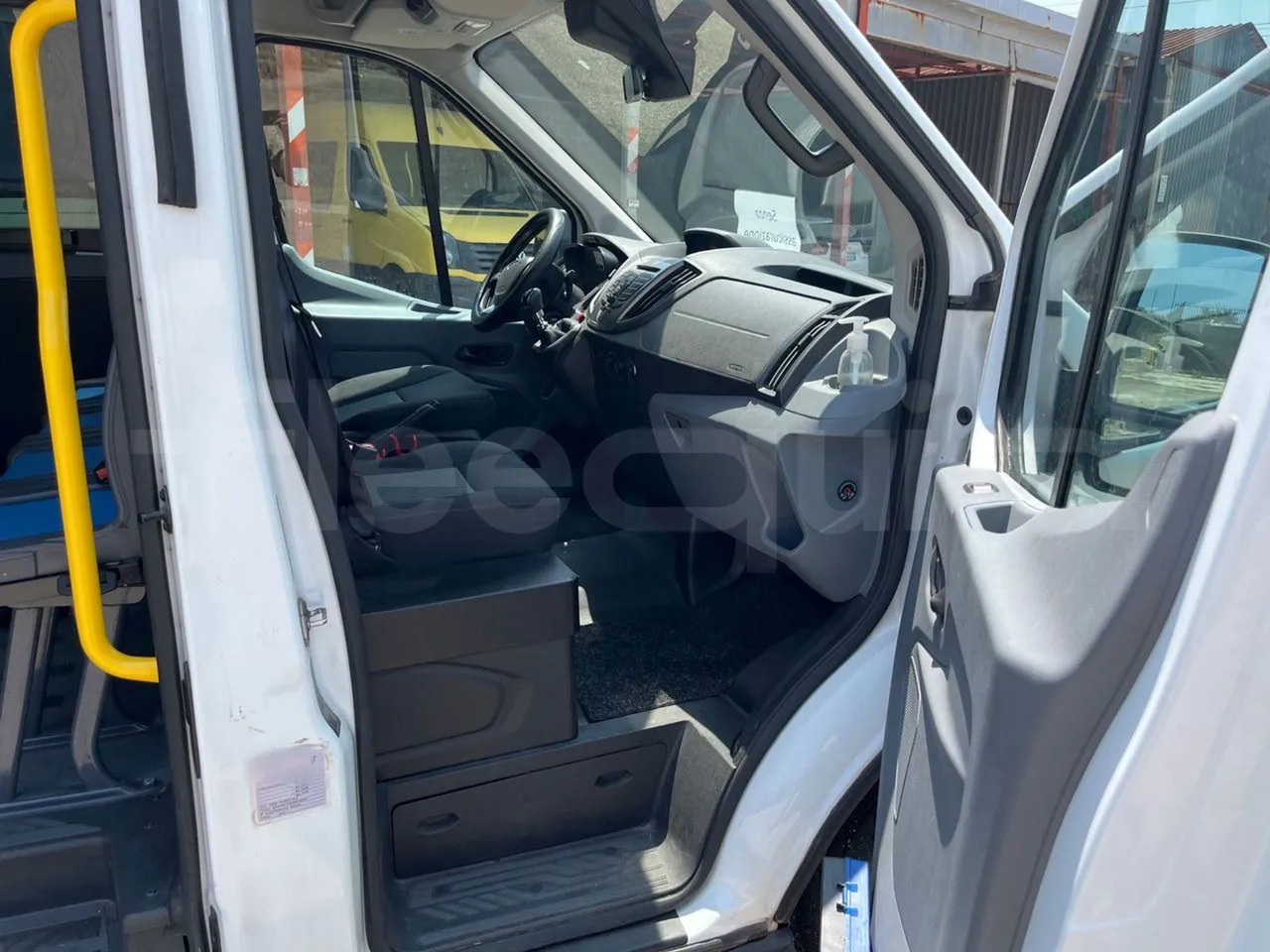 Minibus, Passenger van Ford Transit: picture 13