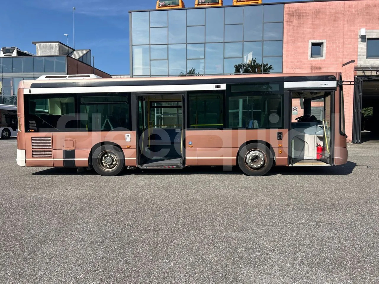 City bus Heuliez GX127: picture 12