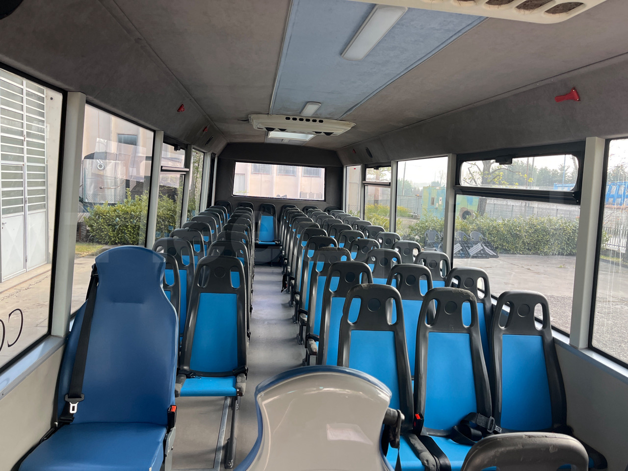 School bus Iveco 100/E4: picture 20